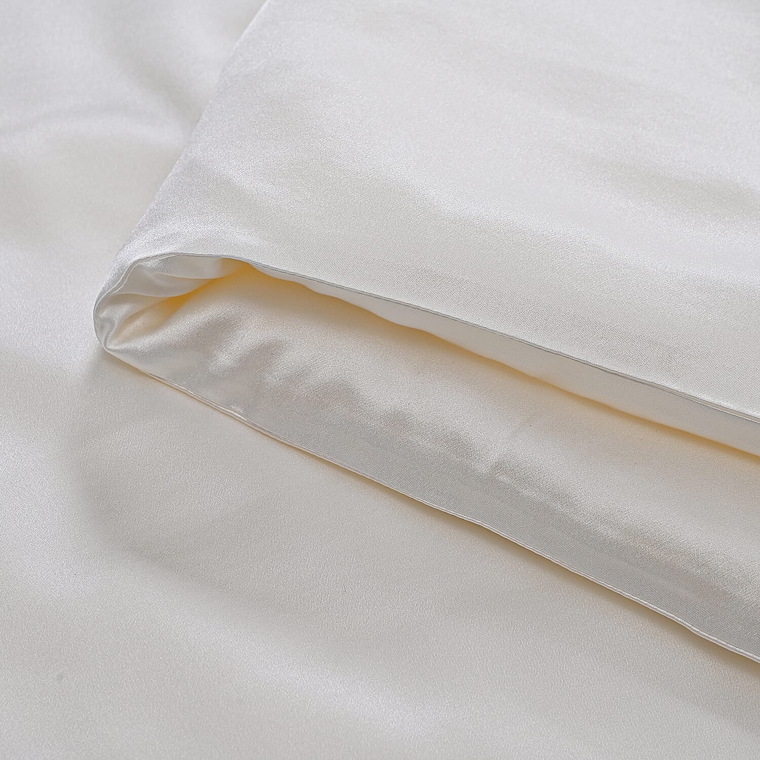 100% Mulberry Silk Quilt with Butterfly Quilting