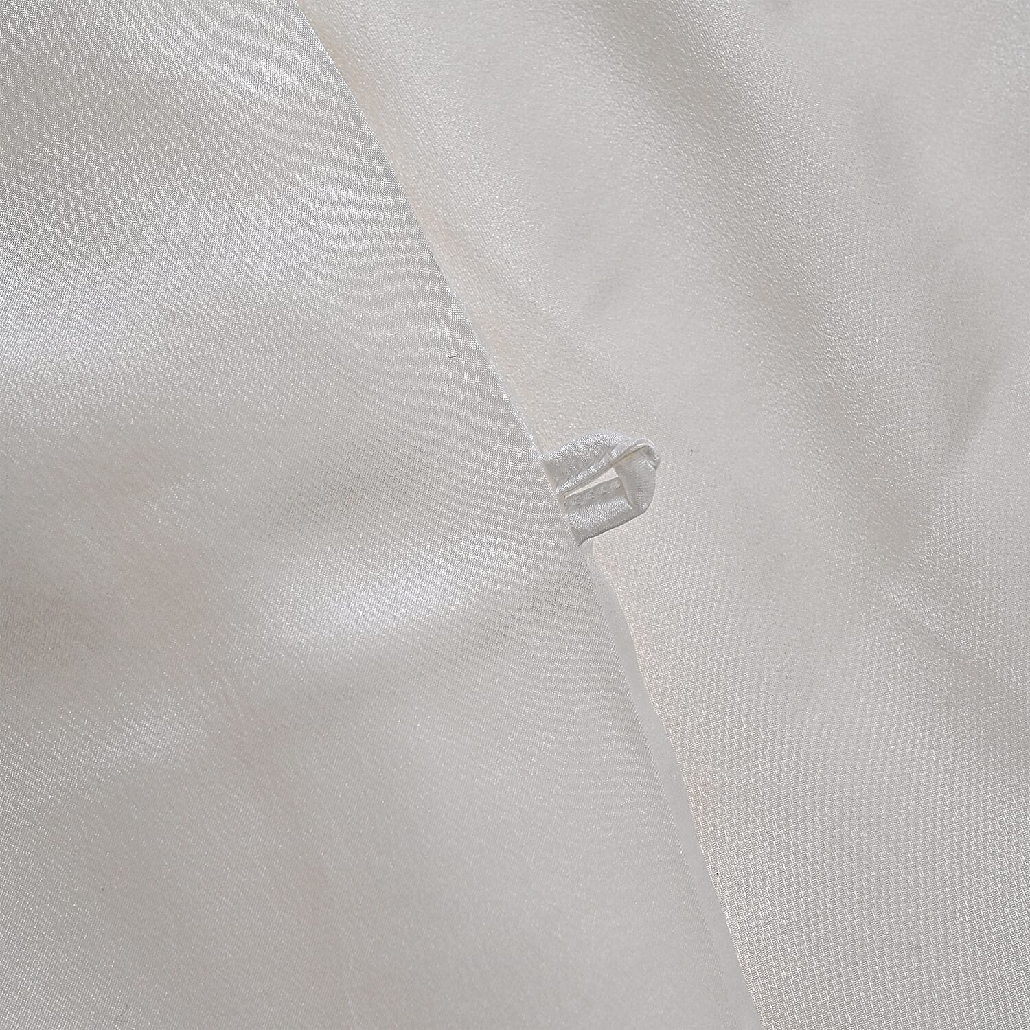 100% Mulberry Silk Quilt with Butterfly Quilting