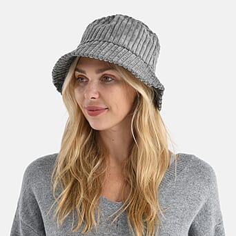 https://tjcuk.sirv.com/Products/82/2/8227981/Patterned-Hat-Cap-and-Earmuff-Size-58x1-cm-Grey_8227981.jpg?w=342&h=342