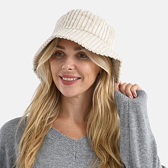 https://tjcuk.sirv.com/Products/82/2/8227984/Patterned-Hat-Cap-and-Earmuff-Size-58x1-cm-Beige_8227984_1.jpg?w=342&h=342