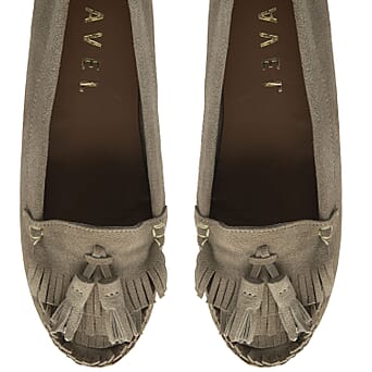 https://tjcuk.sirv.com/Products/82/2/8229734/Ravel-Ladies-Shoe-Size-6-Taupe_8229734_2.jpg?w=342&h=342