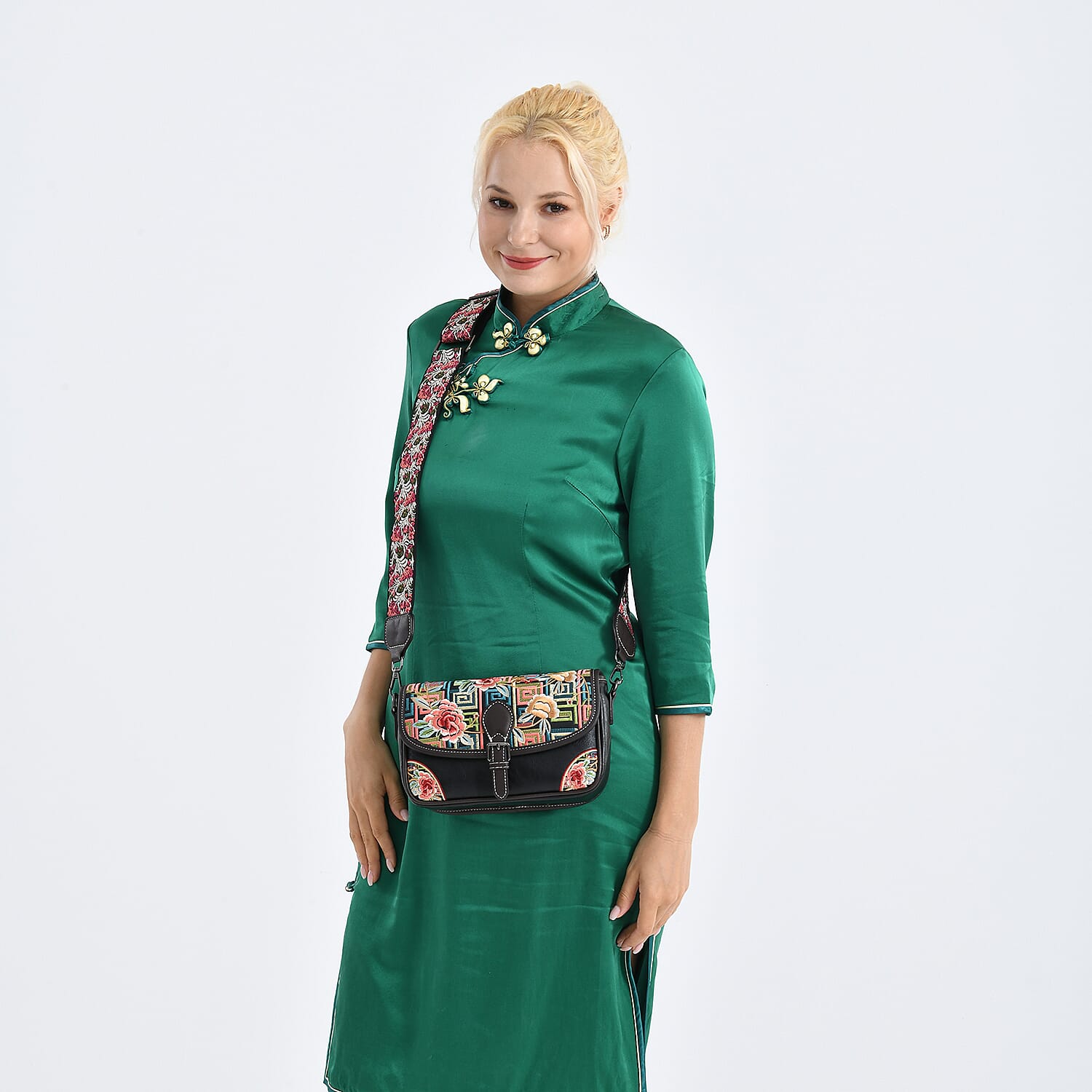 Floral Embroidered Sling Crossbody Bag - Black