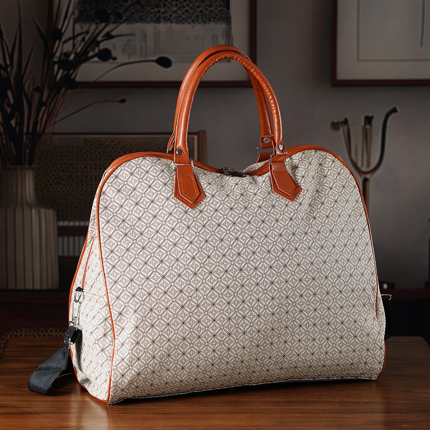 Geometric Pattern Travel Duffle Bag with Shoulder Strap (100 cm) - Yellow