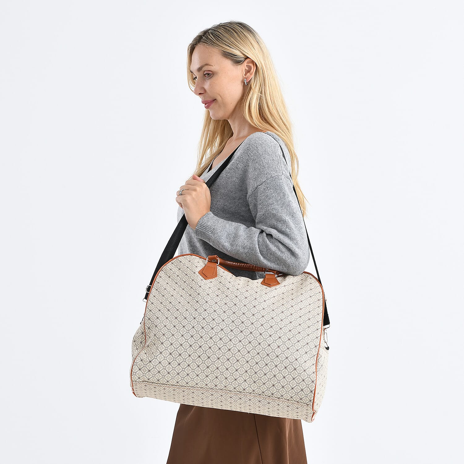 Geometric Pattern Travel Duffle Bag with Shoulder Strap (100 cm) - Yellow