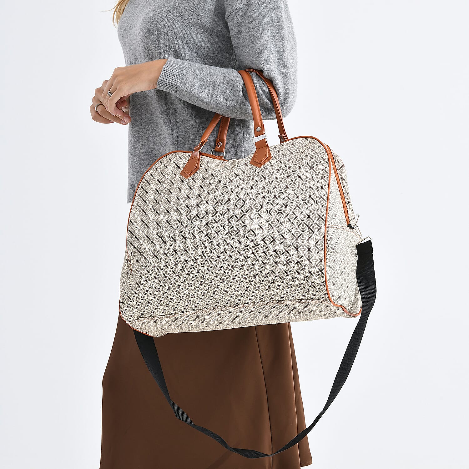 Geometric Pattern Travel Duffle Bag with Shoulder Strap (100 cm) - Yellow