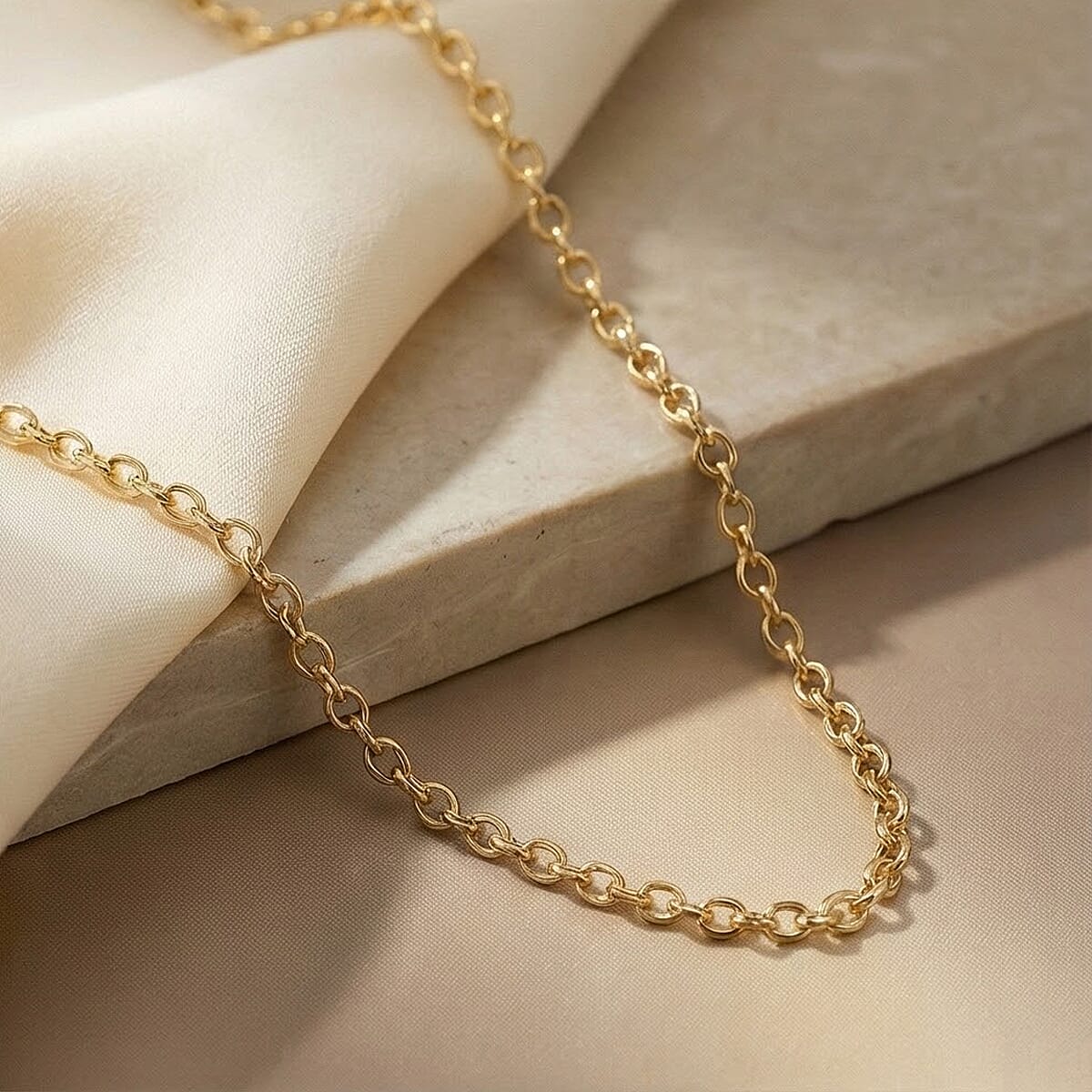 One Time Deal - 9K Yellow Gold Concave Belcher Chain (Size 18) with Lobster Clasp