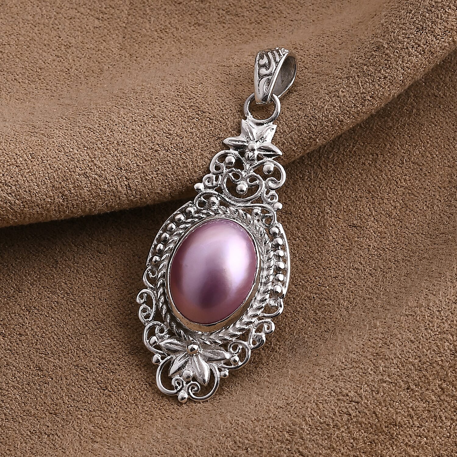 Royal Bali Collection Pink Mabe Pearl Pendant Sterling Silver 4.88 Ct, Silver Wt. 5.80 Gms.