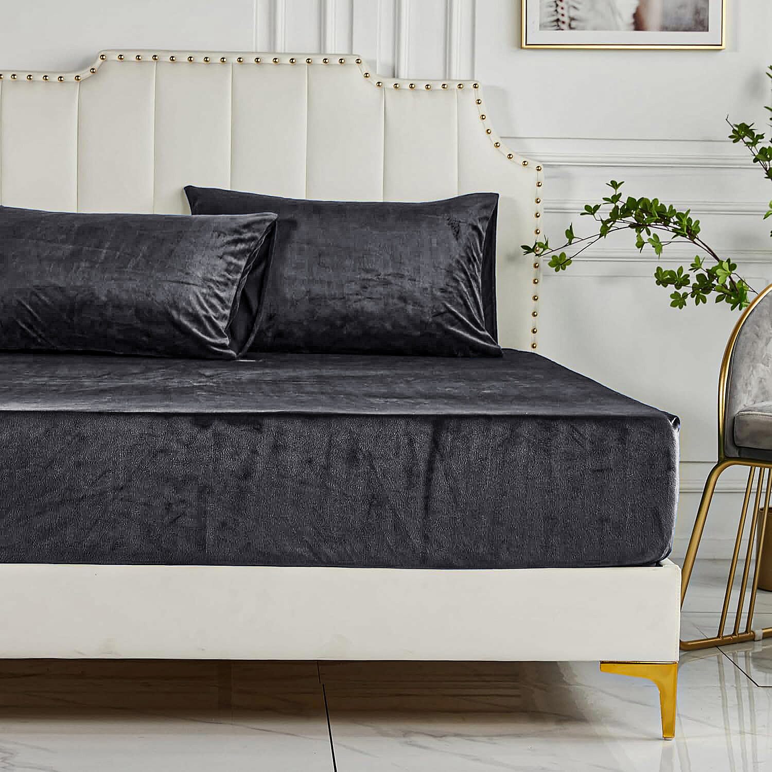 LIVMORE 3-Piece Teddy Flannel Bedding Set - inc. Fitted Sheet & 2 Pillowcases