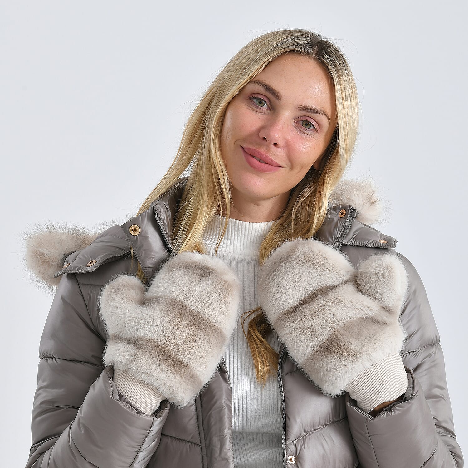 Styled By Super Cozy Faux Fur Mittens (24 x 12 cm, One Size) - Beige