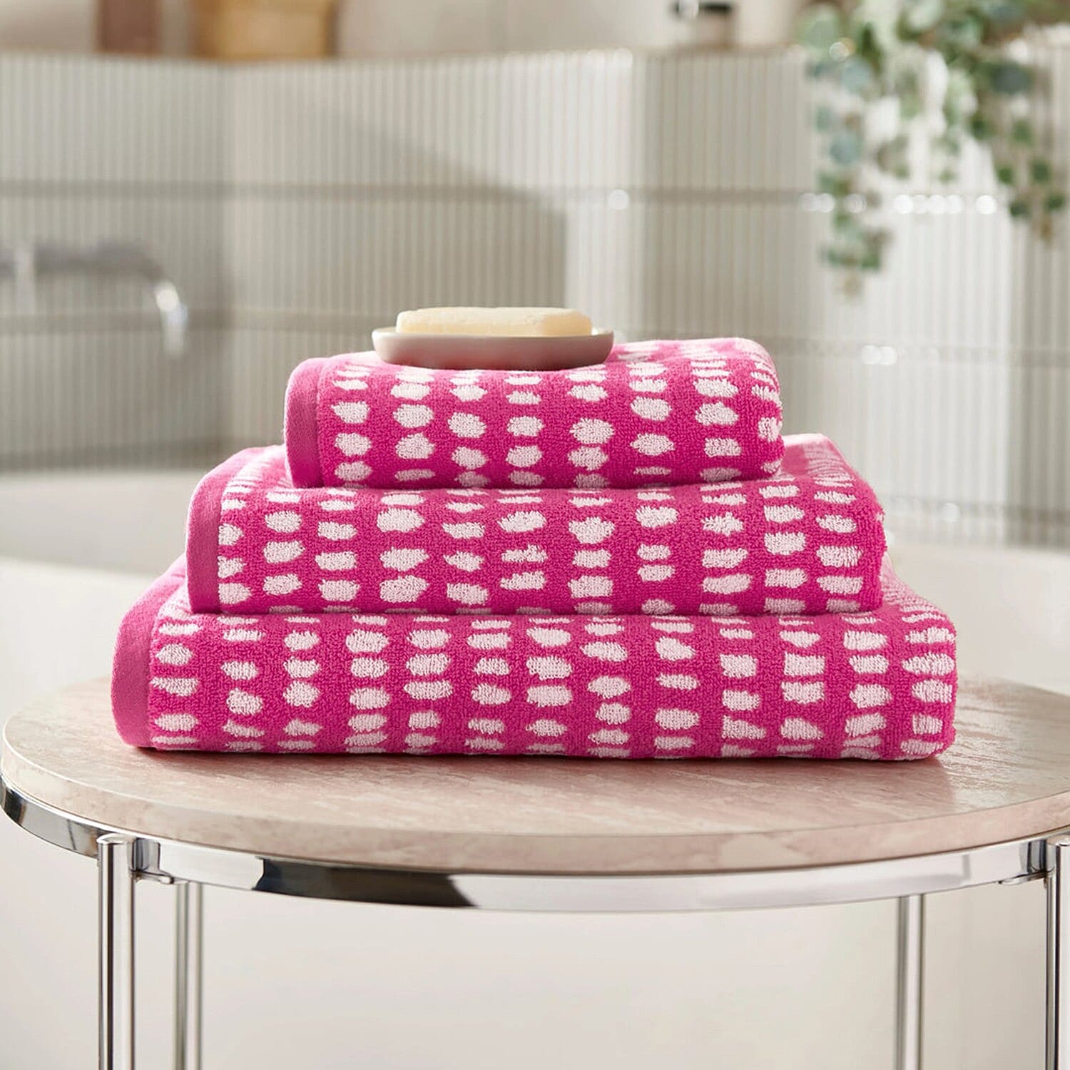 Copenhagen Home 100% Cotton Woven Dot Pattern Jacquard Bath Sheet (150x90CM) - Pink