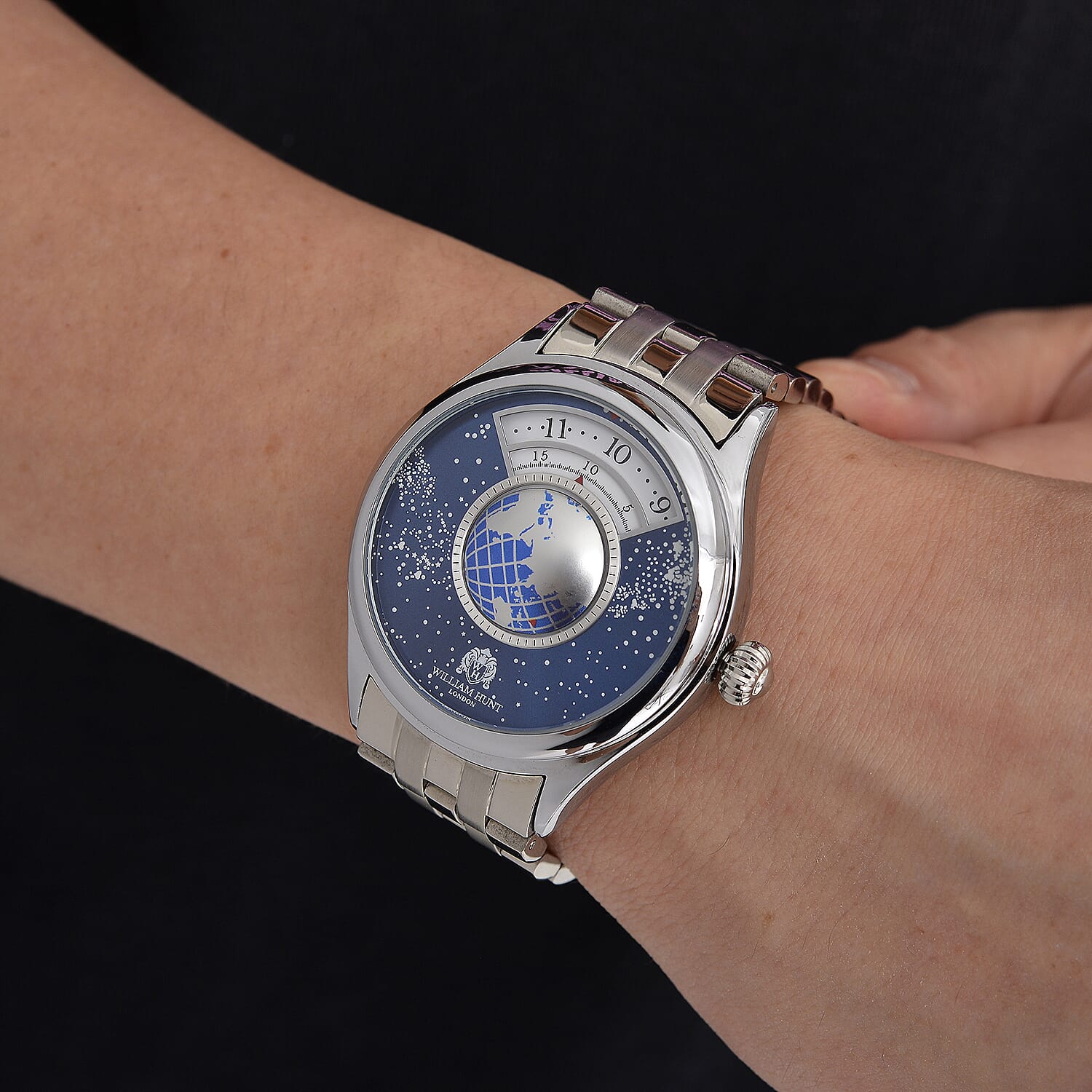 William Hunt Limited Edition Celestial Constellation Automatic Movt Watch With Rotating Globe 3ATM Water Resistancy Presented in a Gift Box - Silver