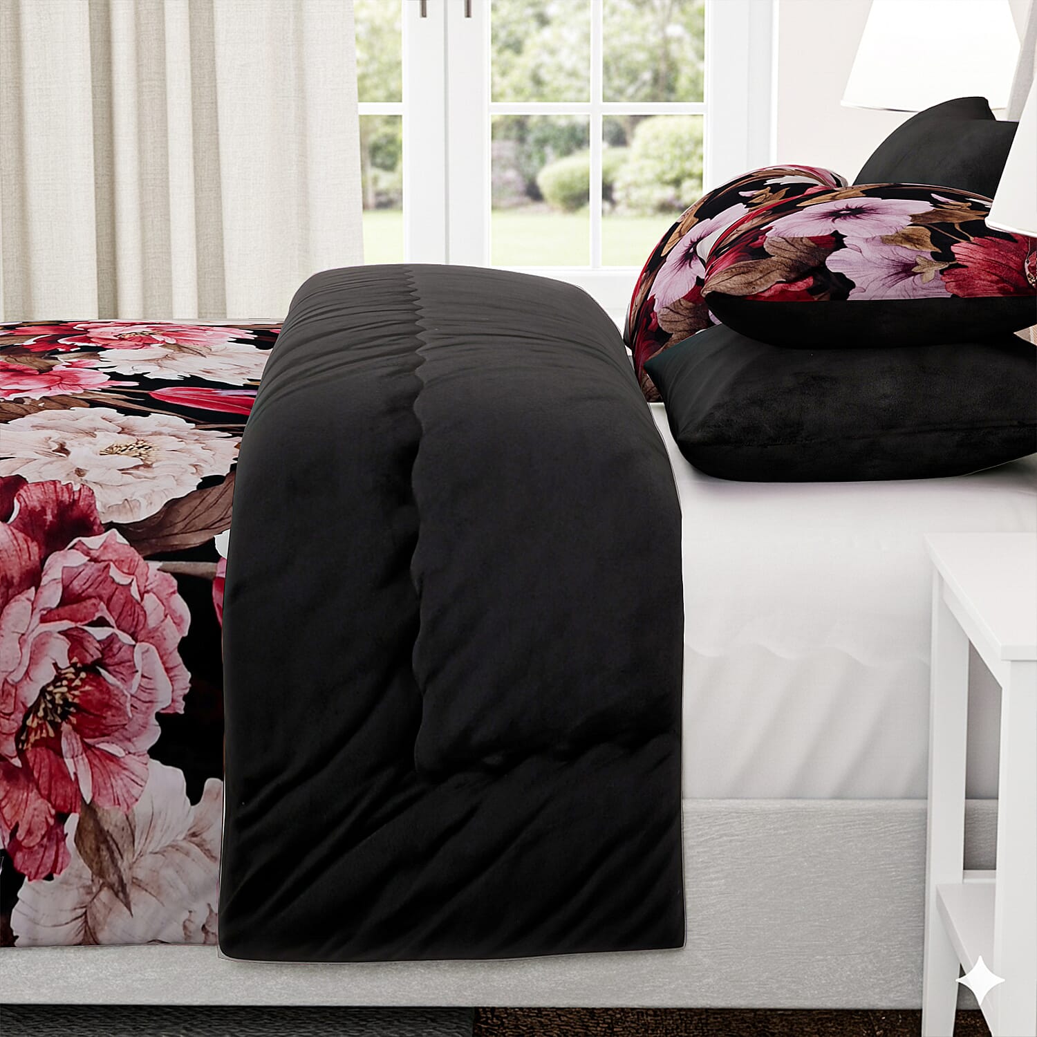 LIVMORE 3-Piece Digital Floral Print Winter Comforter Set