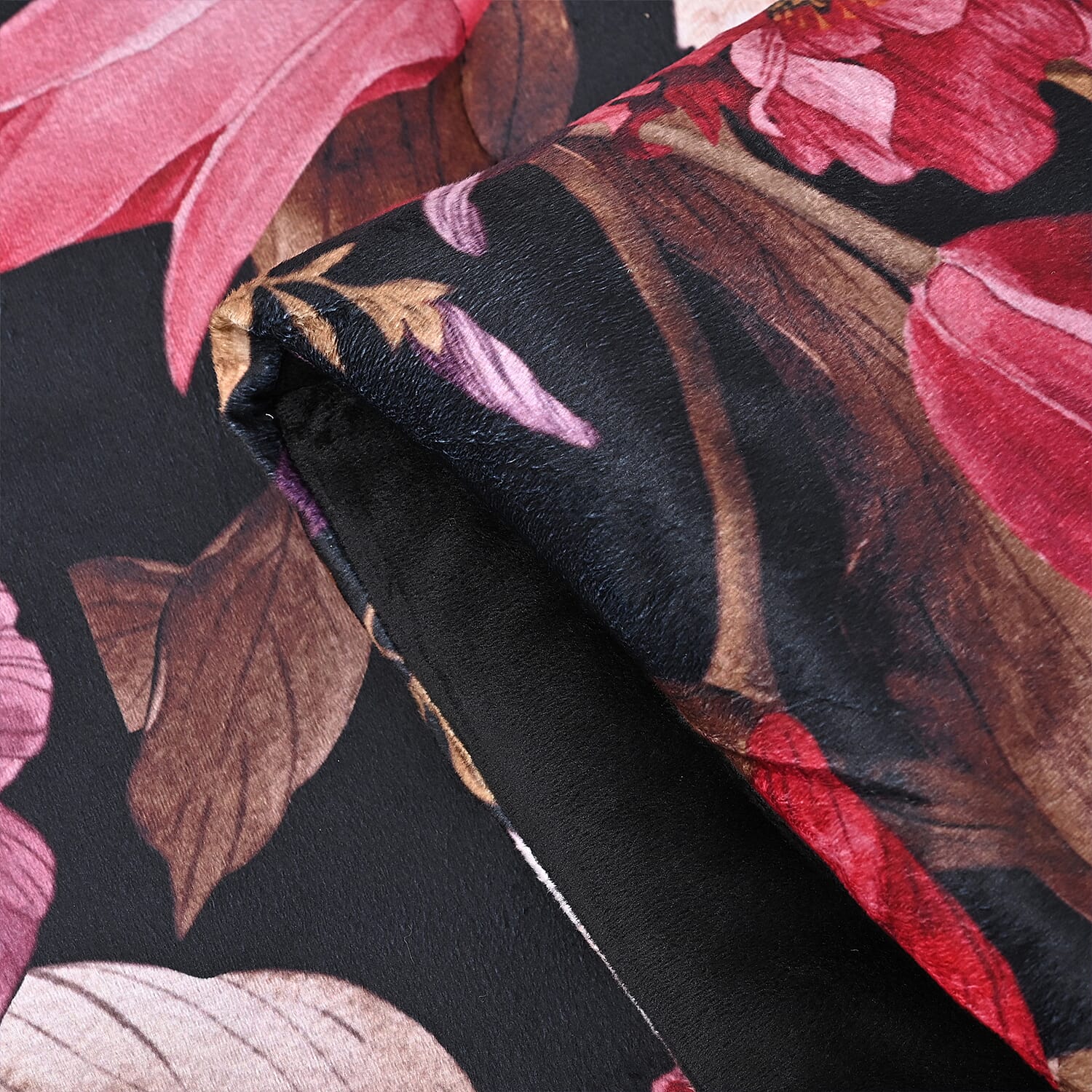 LIVMORE 3-Piece Digital Floral Print Winter Comforter Set