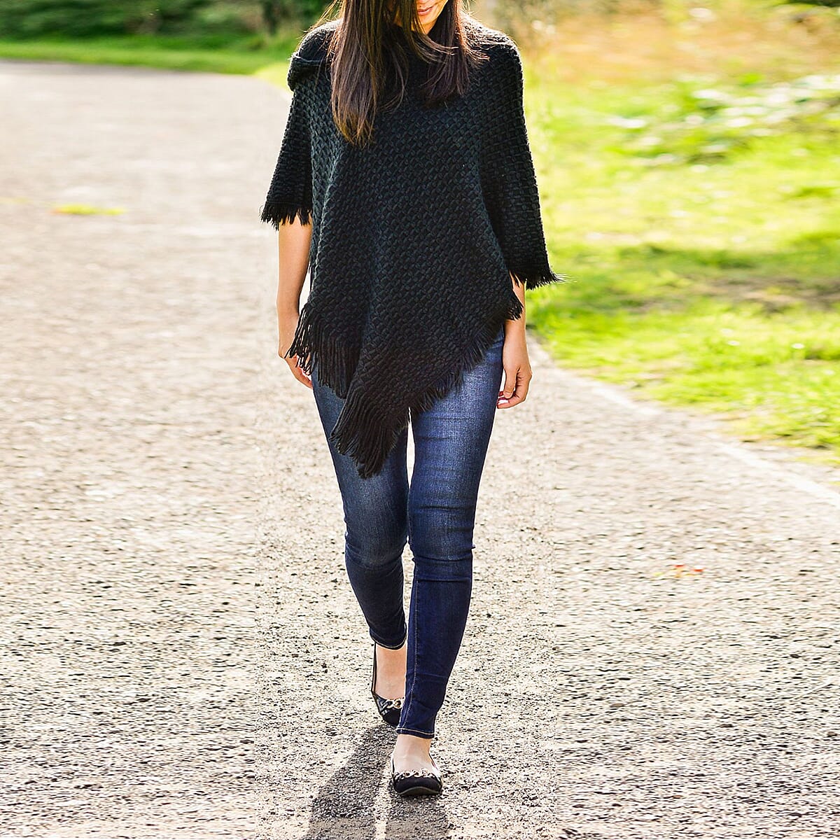 Cozy Knitted Hooded Poncho (One Size) - Black