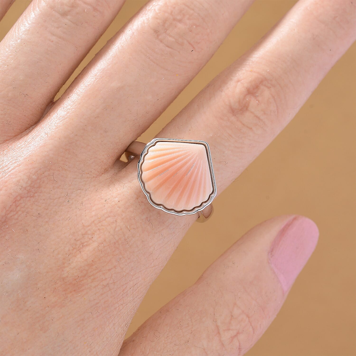 Queen Conch Shell Ring in Rhodium Overlay Sterling Silver 6.06 Ct.