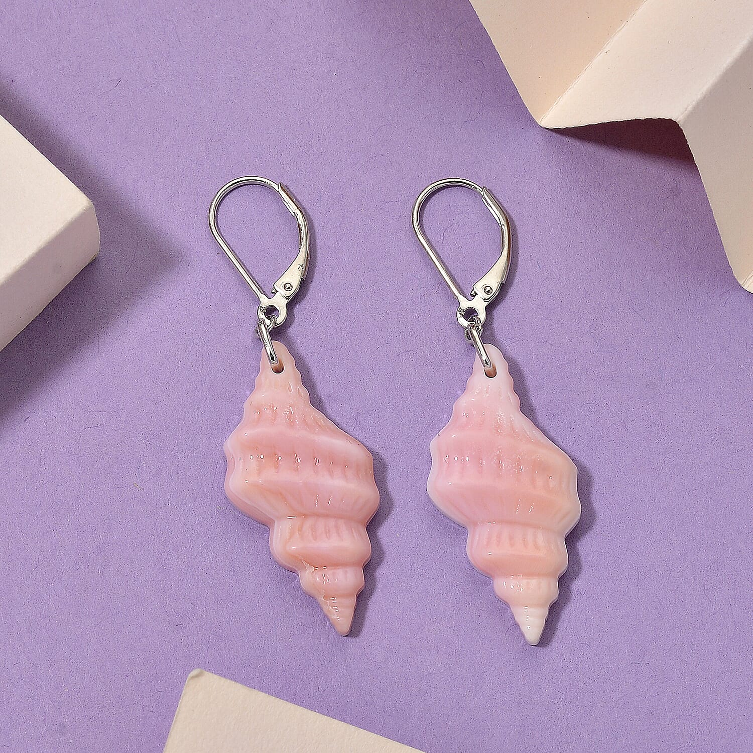 Queen Conch Shell Earring with Lever Back in Rhodium Overlay Sterling Silver 24.40 Ct.