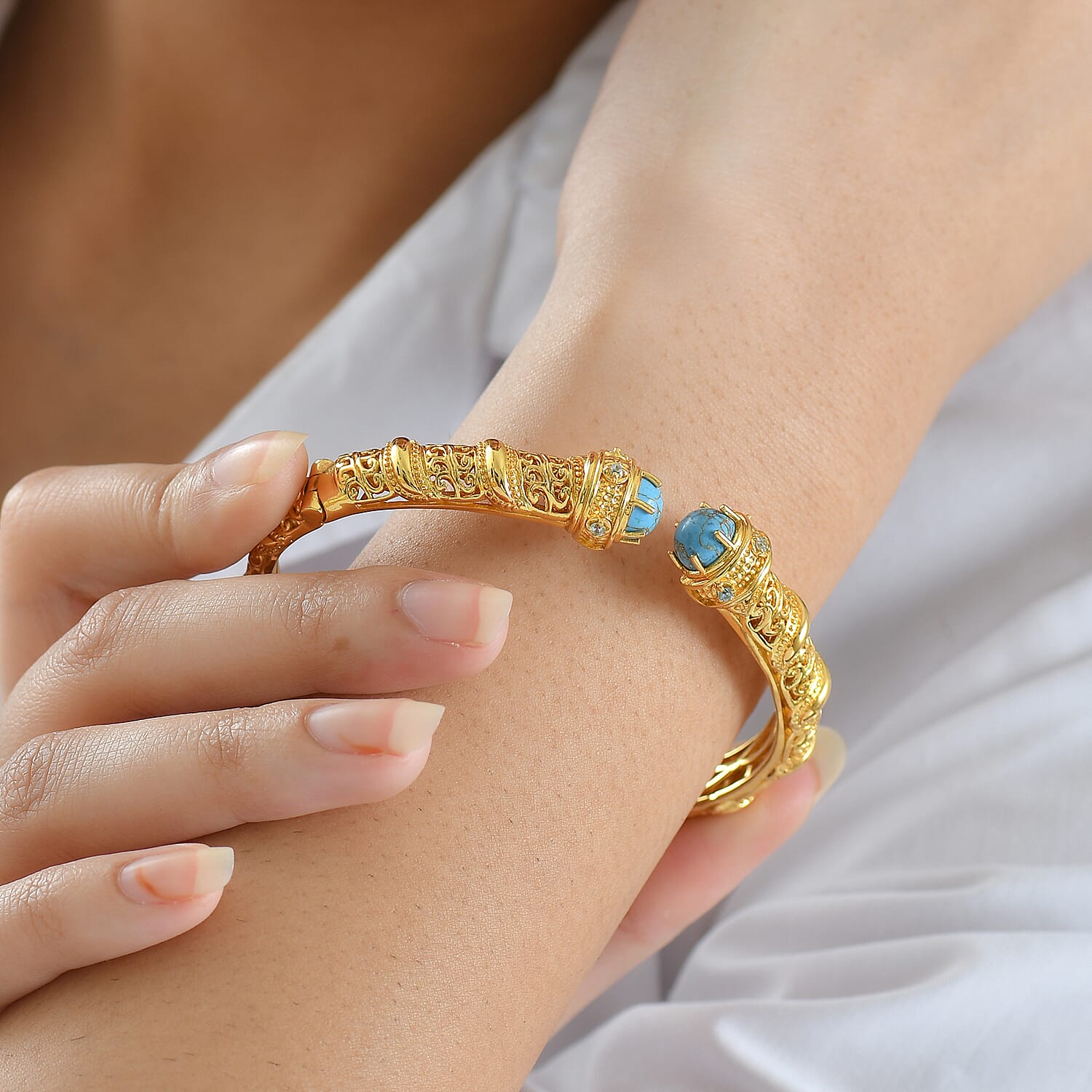 EverTrue Blue Turquoise, Blue Zircon Full Bangle Pure Yellow Brass  4.708  Ct.