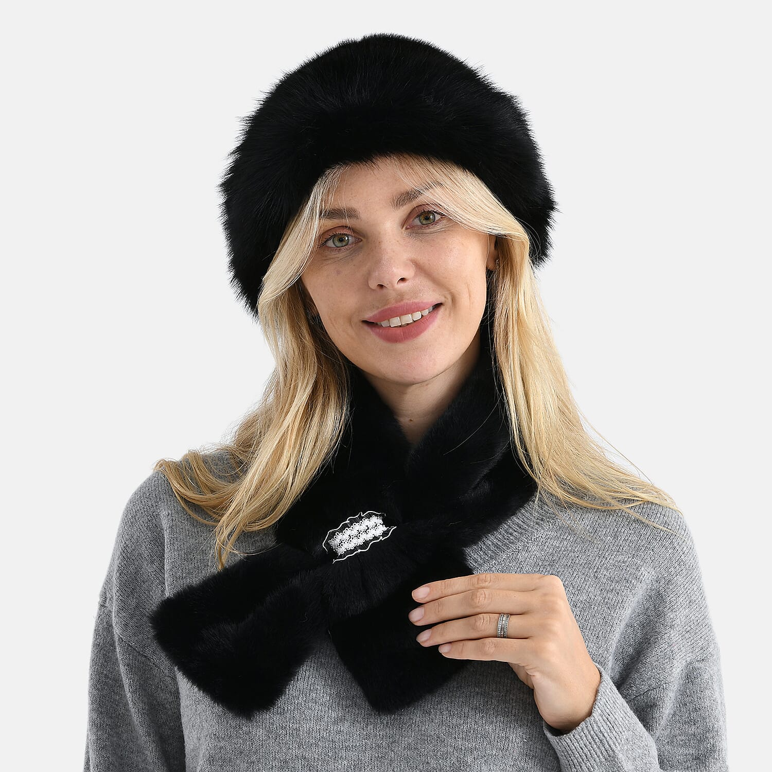 Faux Fur Scarf - Hat Two-Piece Set (One Size) - Black