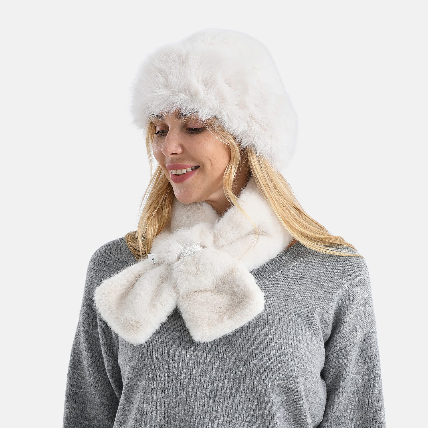 Faux Fur Scarf - Hat Two-Piece Set (One Size) - White