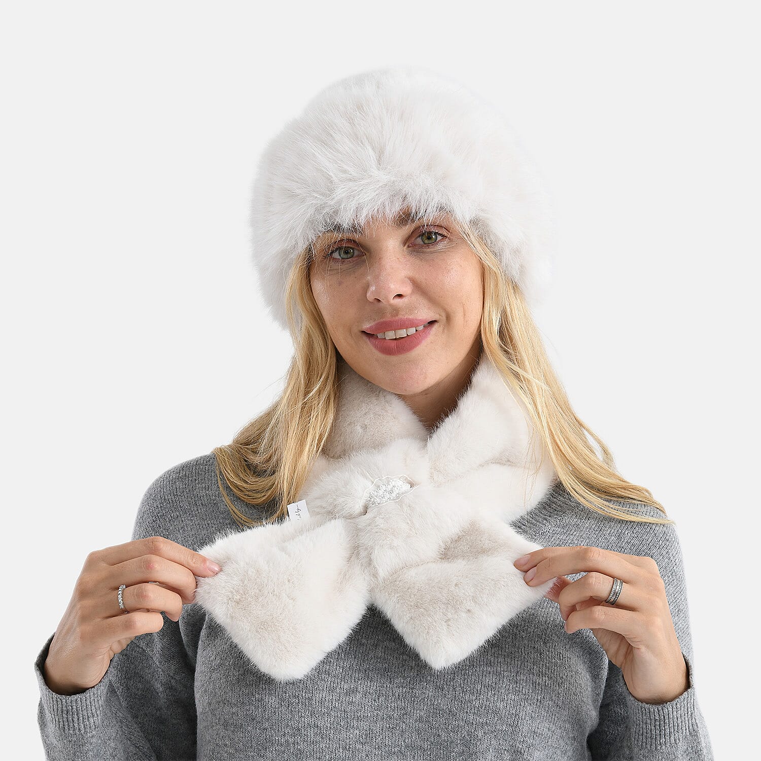 Faux Fur Scarf - Hat Two-Piece Set (One Size) - White