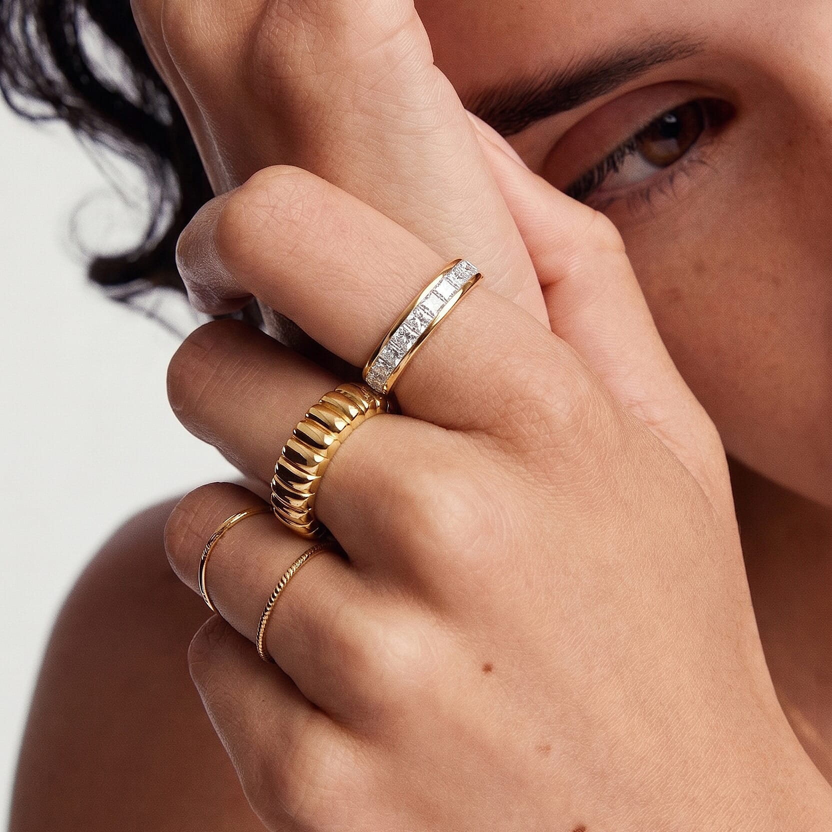 Luxuriant Square Cut Lab Grown Diamond (VS-EF) Band Ring in 18K Vermeil Yellow Gold Plated Sterling Silver 1.06 Ct.