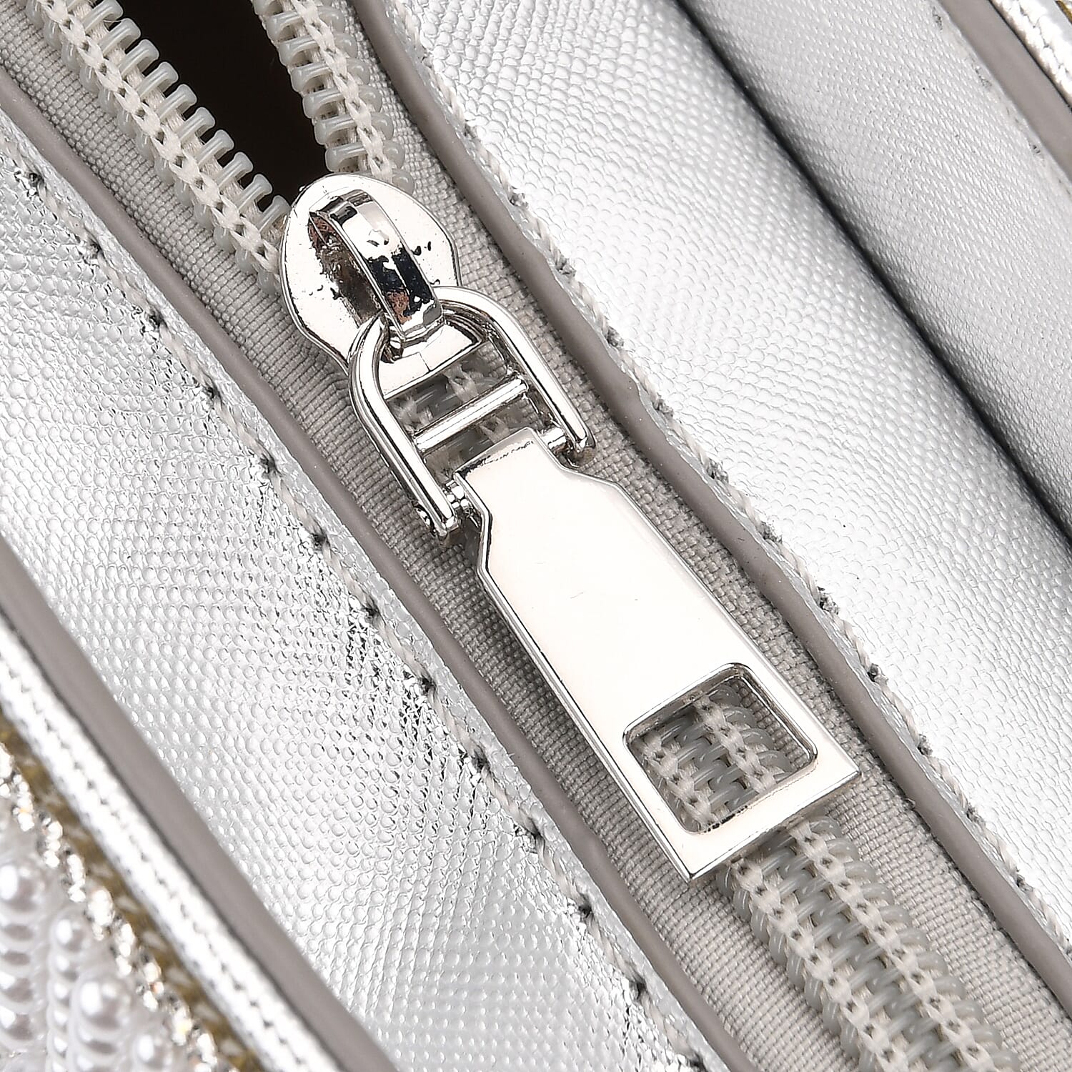 Designer Inspired- Toggle Clip Crystal Clutch Bag with Handle Drop - Silver