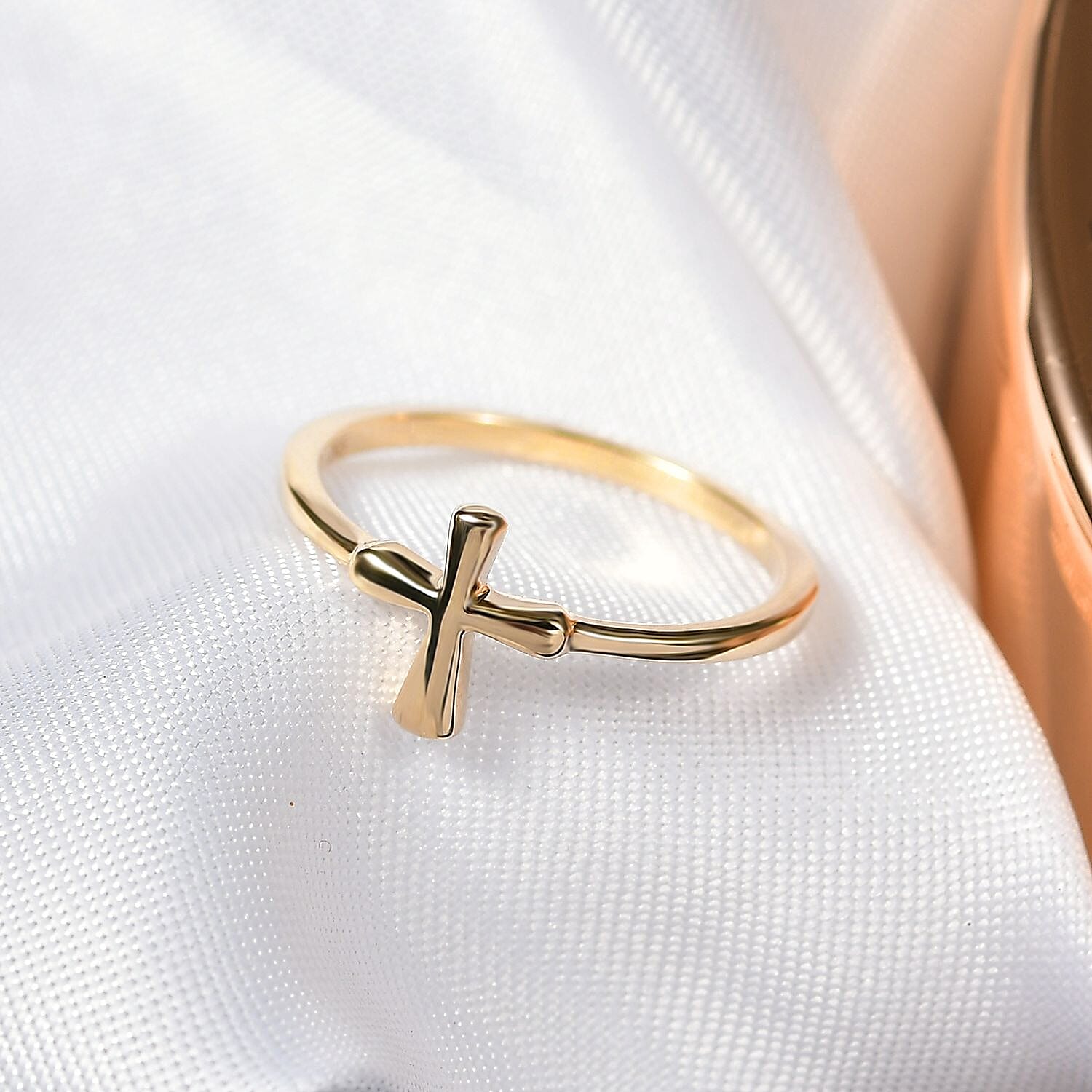 9K Yellow Gold Ring, Gold Wt. 1.26 Gms.