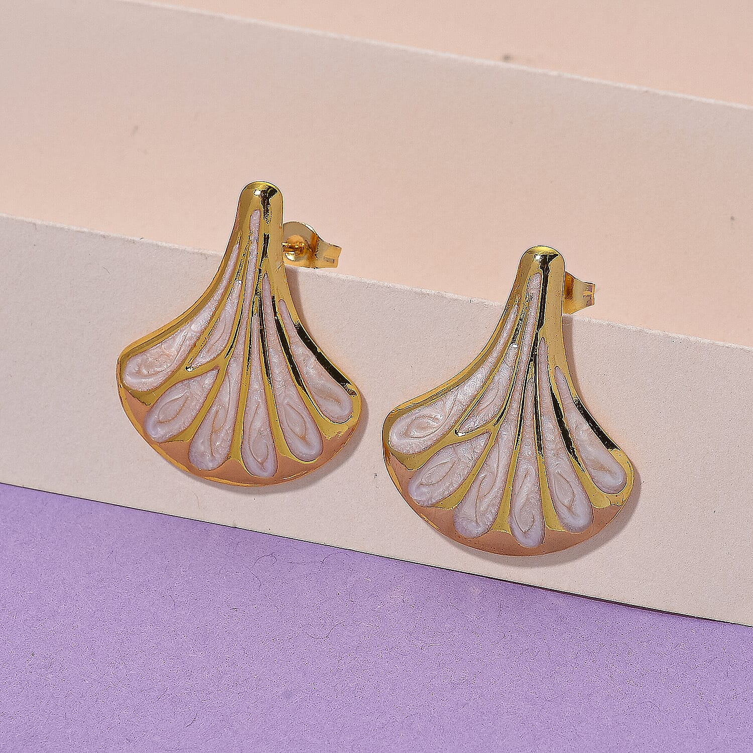 Enamel Earring with Push Back in Yellow Gold Plated