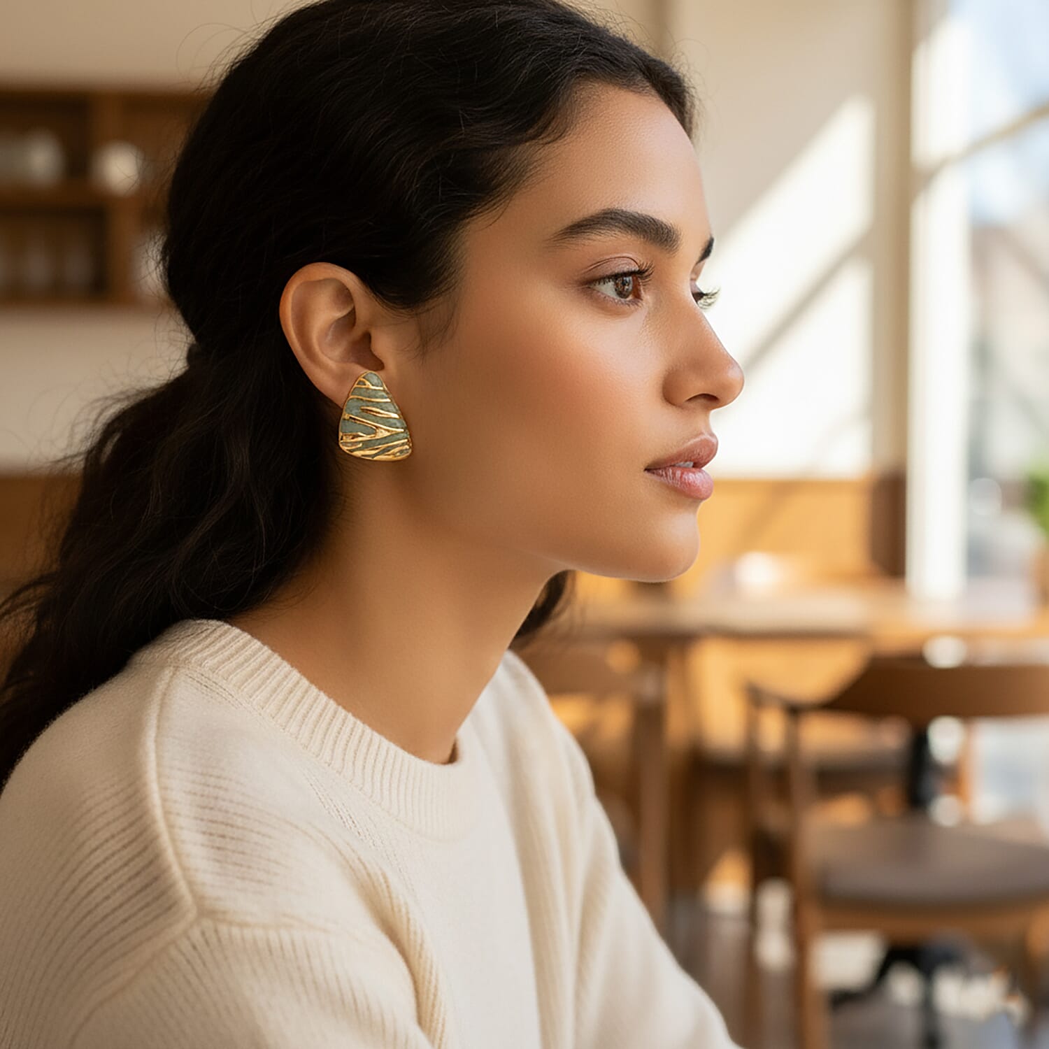 Enamel Earring with Push Back in Yellow Gold Plated