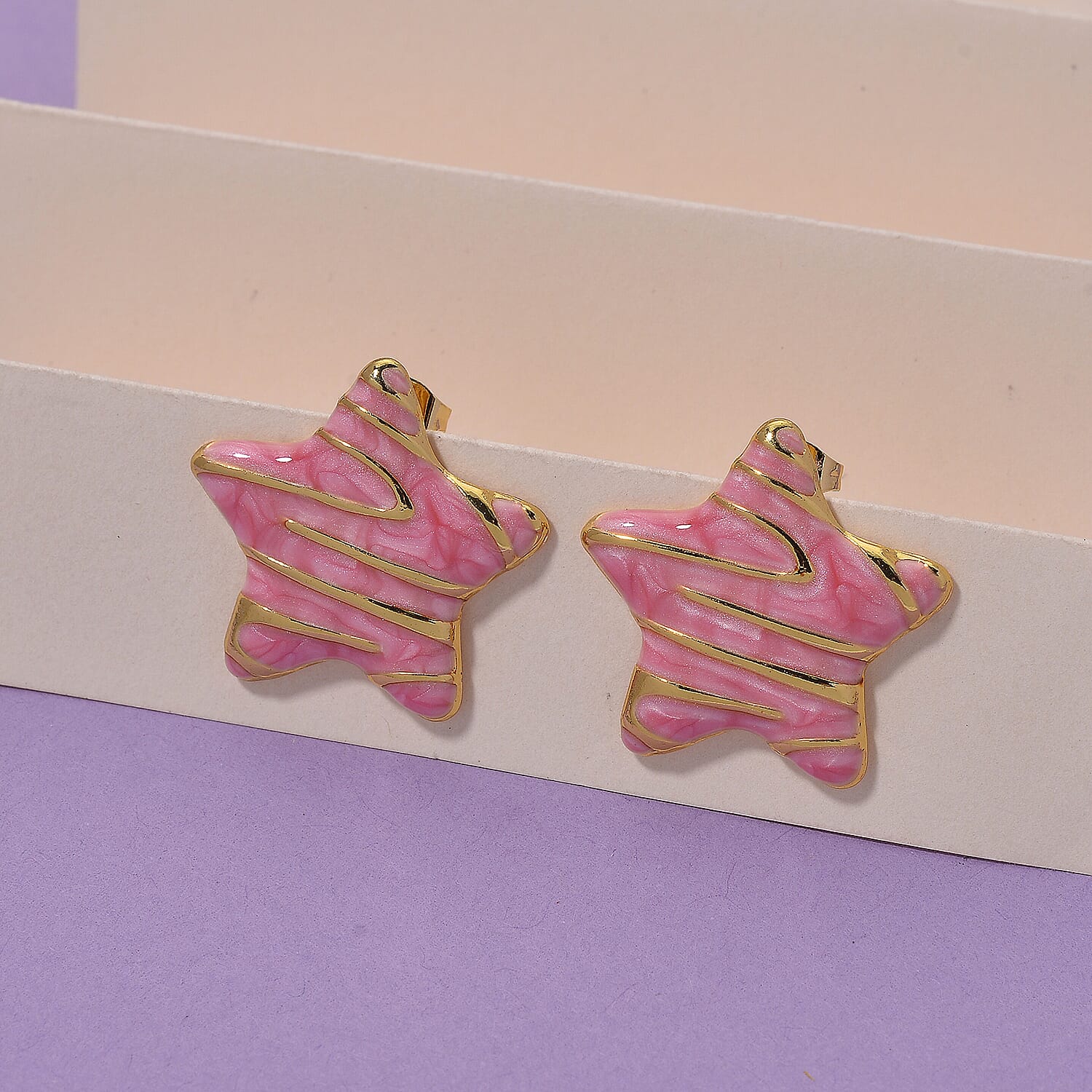 Enamel Earring with Push Back in Yellow Gold Plated