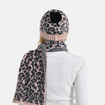https://tjcuk.sirv.com/Products/82/5/8253697/Styled-By-2-Piece-Leopard-Print-Scarf-and-Hat-One-Size-Pink_8253697_3.jpg?w=342&h=342