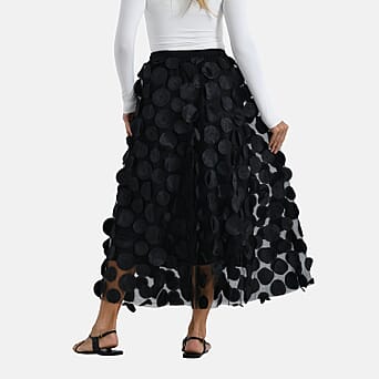 https://tjcuk.sirv.com/Products/82/5/8254150/La-Marey-3D-Flower-Appliques-Tulle-Skirt-Size-L-XL-Black_8254150_1.jpg?w=342&h=342