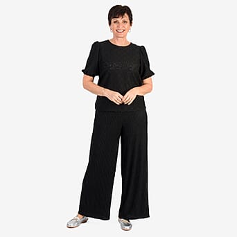 https://tjcuk.sirv.com/Products/82/5/8255745/Maisi-Top-Size-XL-Black_8255745.jpg?w=342&h=342
