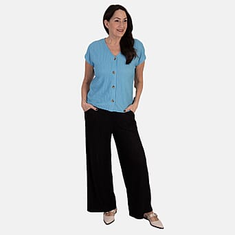 https://tjcuk.sirv.com/Products/82/5/8255831/Maisi-Textured-Buttoned-Vest-Top-Size-M-Sky-Blue_8255831_1.jpg?w=342&h=342