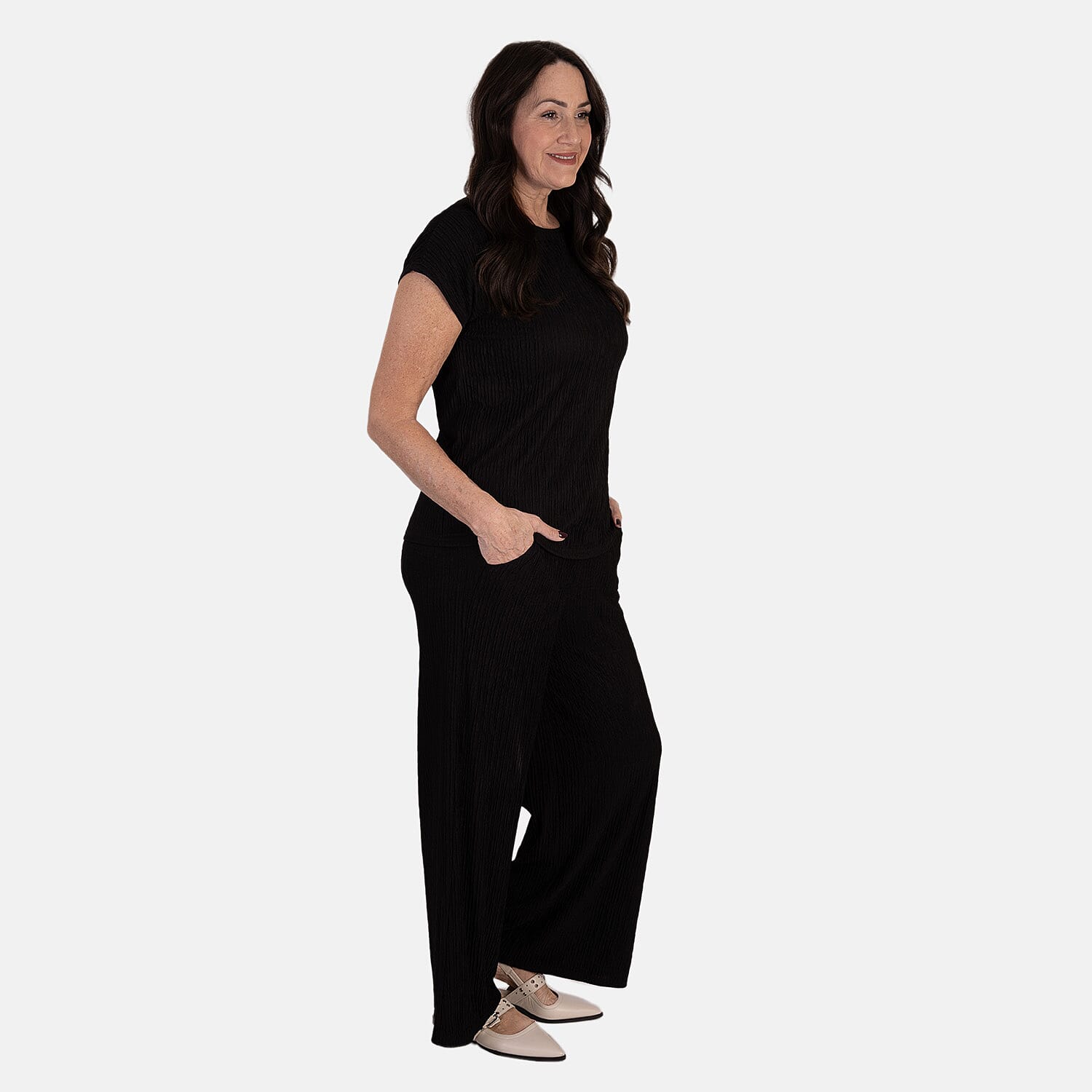 & Maisi Tee