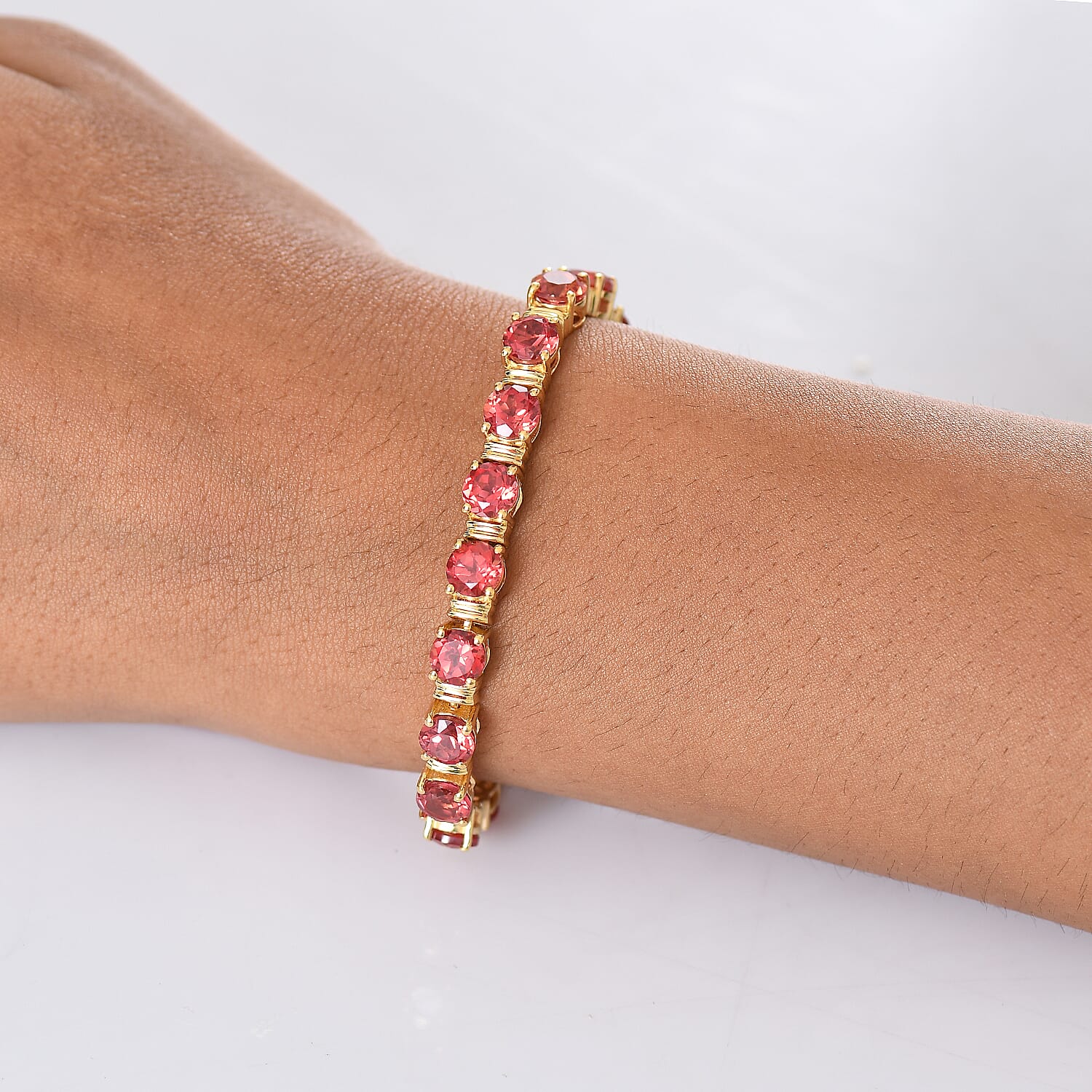 D'Joy Lab Grown Padparadscha Sapphire Linking Bracelet (Size 7.5) with GB Lock Box in 18K Vermeil Yellow Gold Plated Sterling Silver 27.11 Ct, Silver Wt. 14.10 Gms.