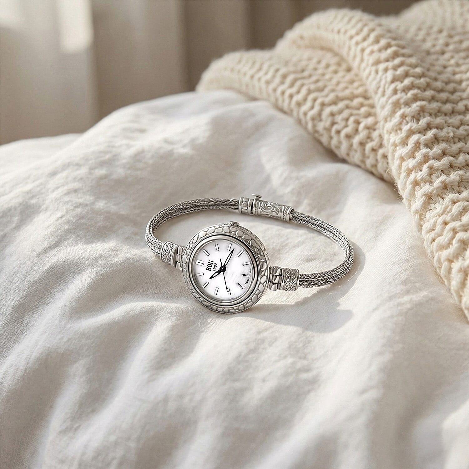 Royal Bali Collection - Sterling Silver Round Swiss Movement Dial Tulangnaga Chain Bracelet Watch (Size 6.5) Silver Wt. 18.00 Gms