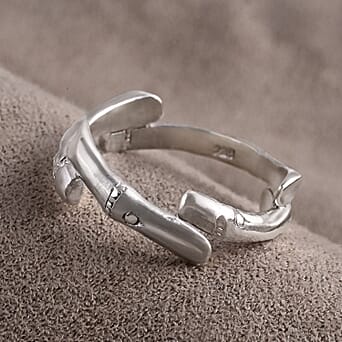 https://tjcuk.sirv.com/Products/82/6/8262004/Sterling-Silver-Fancy-Ring_8262004_1.jpg?w=342&h=342