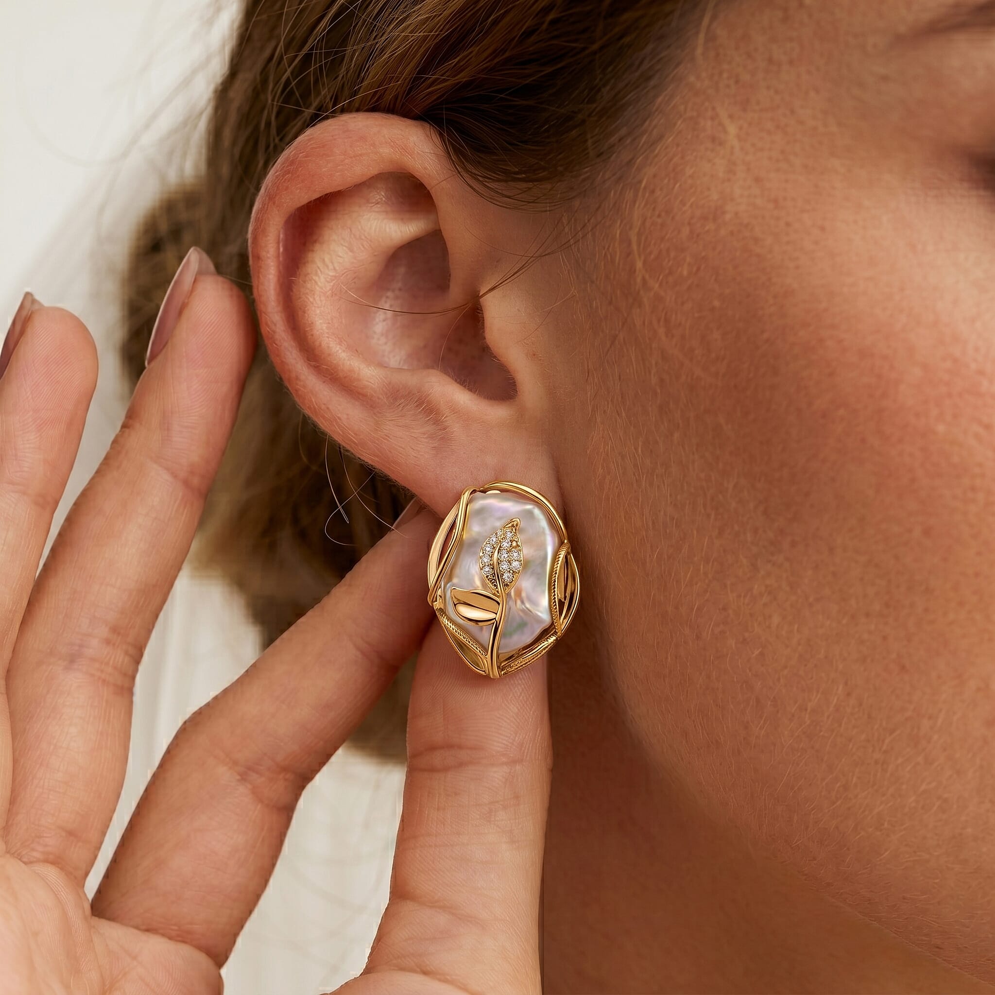 White Fresh Water Pearl & White Cubic Zirconia Earring with Push Back