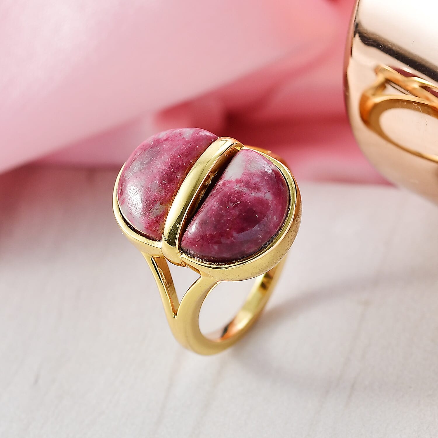 EverTrue Natural Thulite Solitaire Ring in Yellow Gold Plated 10.72 Ct.