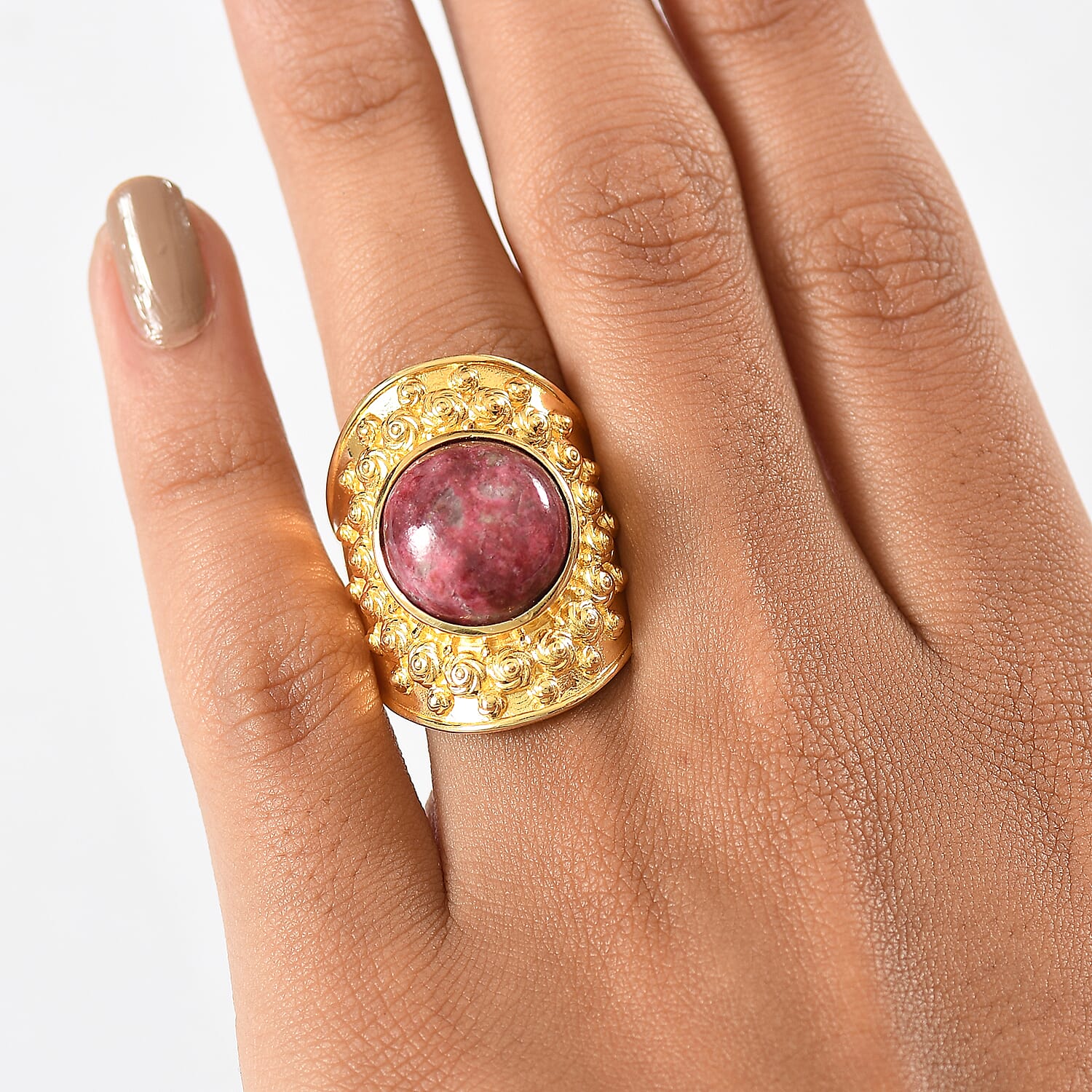 EverTrue Natural Thulite Solitaire Ring in Yellow Gold Plated 13.25 Ct.