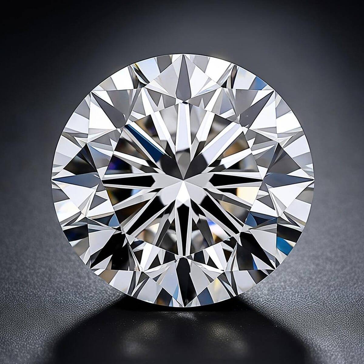 IGI Certified Lab Grown Diamond (VVS2-E) Round Cut (10.94 - 10.98 x 6.70 MM) 5.00 Ct.