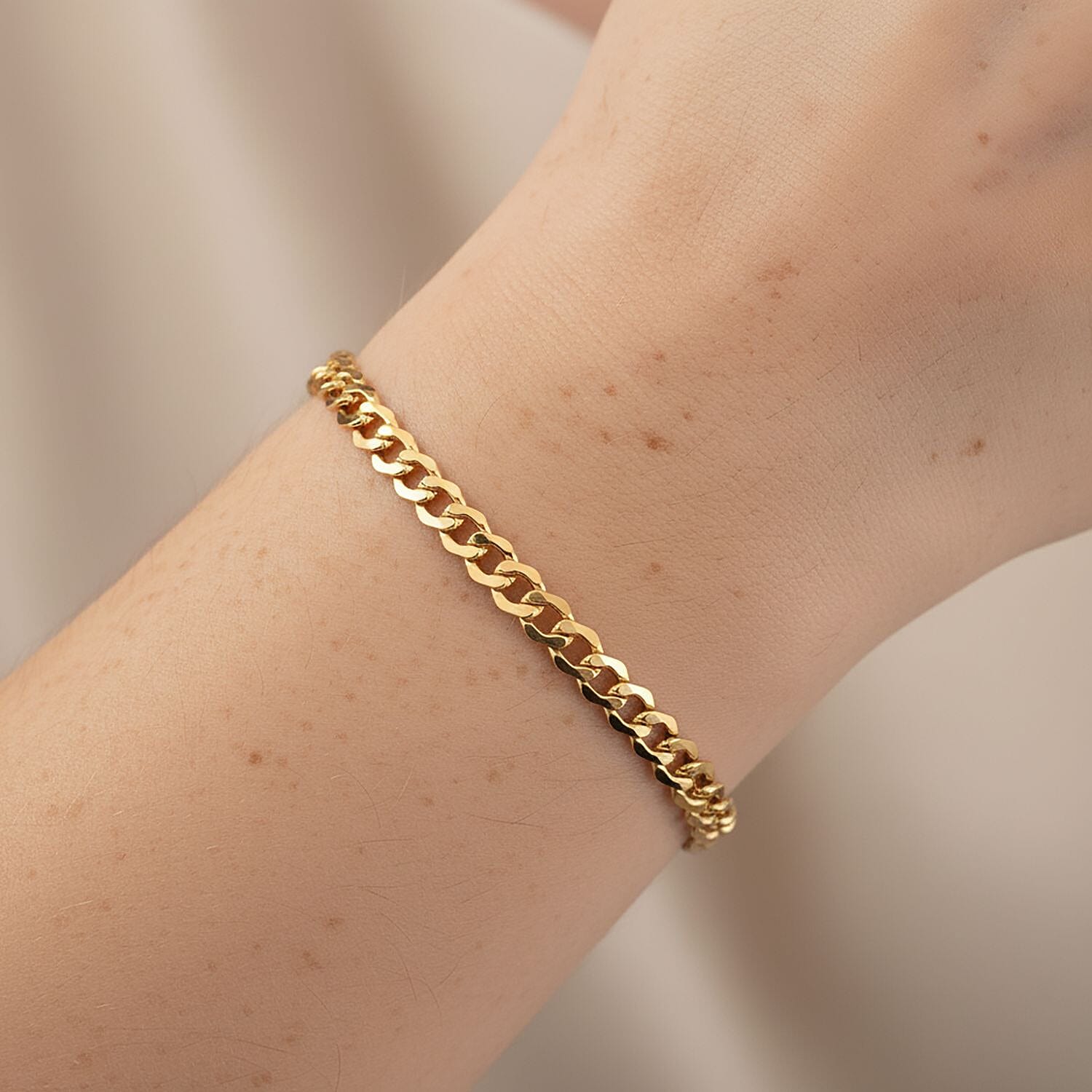 9K Yellow Gold Bracelet (Size 7.5) Gold Wt. 3.10 gms