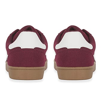 https://tjcuk.sirv.com/Products/82/6/8266000/Urban-Jacks-Lightweight-Ladies-Trainer-Size-8-Burgandy_8266000_2.jpg?w=342&h=342