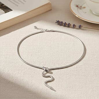 https://tjcuk.sirv.com/Products/82/7/8272567/Elegant-Snake-Necklace-Size-24-50-in-Silver-Tone_8272567_1.jpg?w=342&h=342
