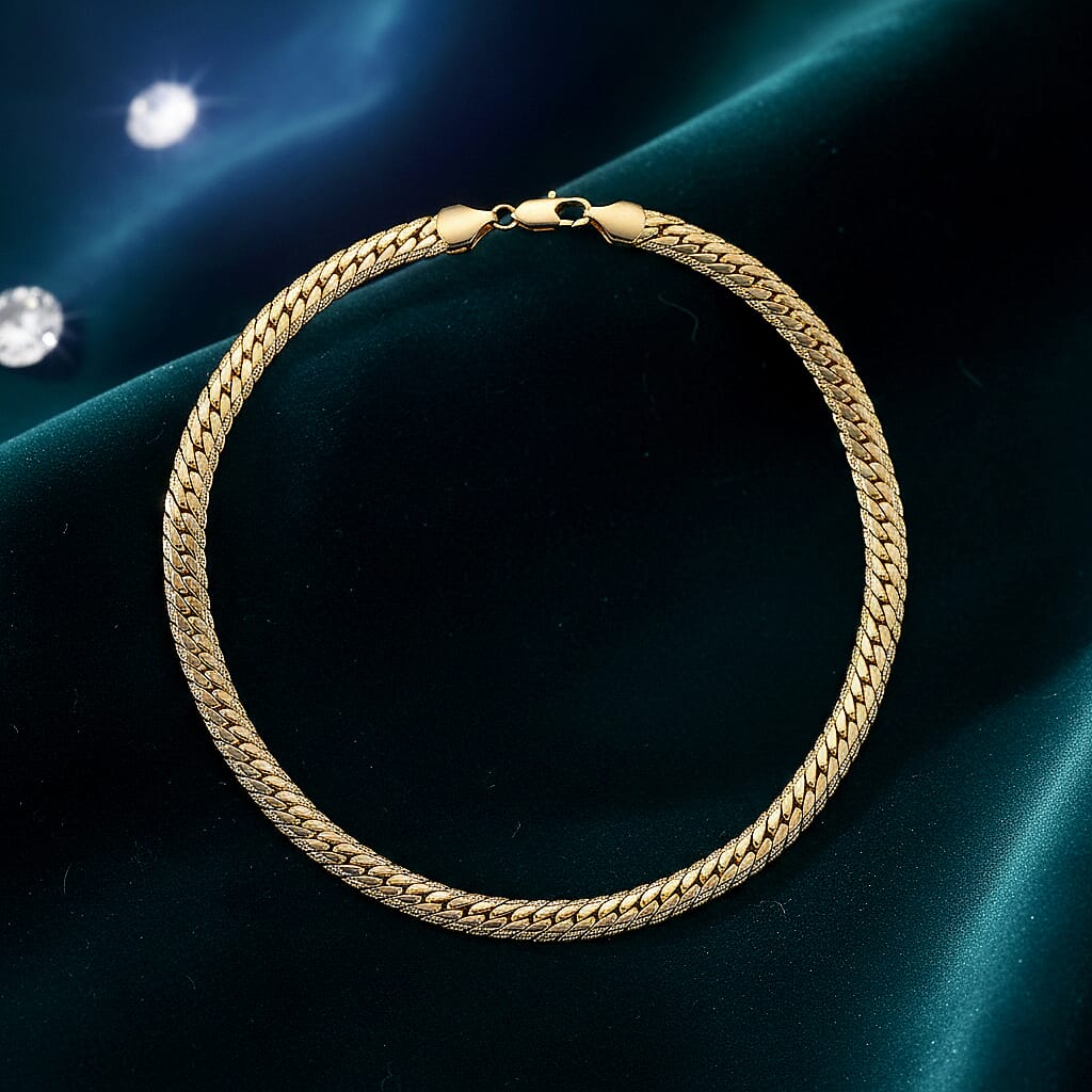 Necklace (Size 17.5) in Yellow Gold Plated