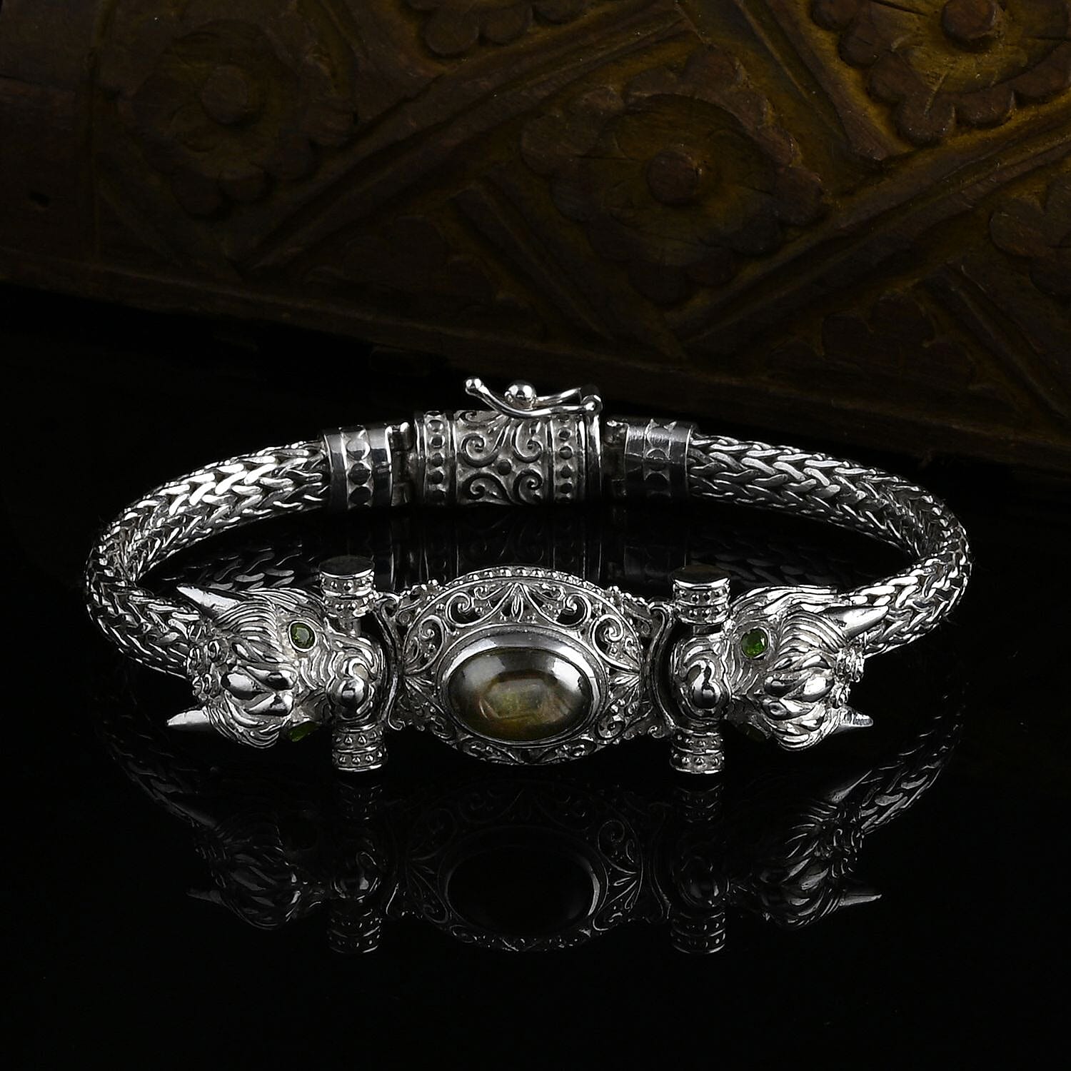 Royal Bali Collection - Black Star Sapphire & Natural Chrome Diopside Handmade Tulang Naga Bracelet (Size 7.5) Sterling Silver 5.68 Ct, Silver Wt. 39.17 Gms.