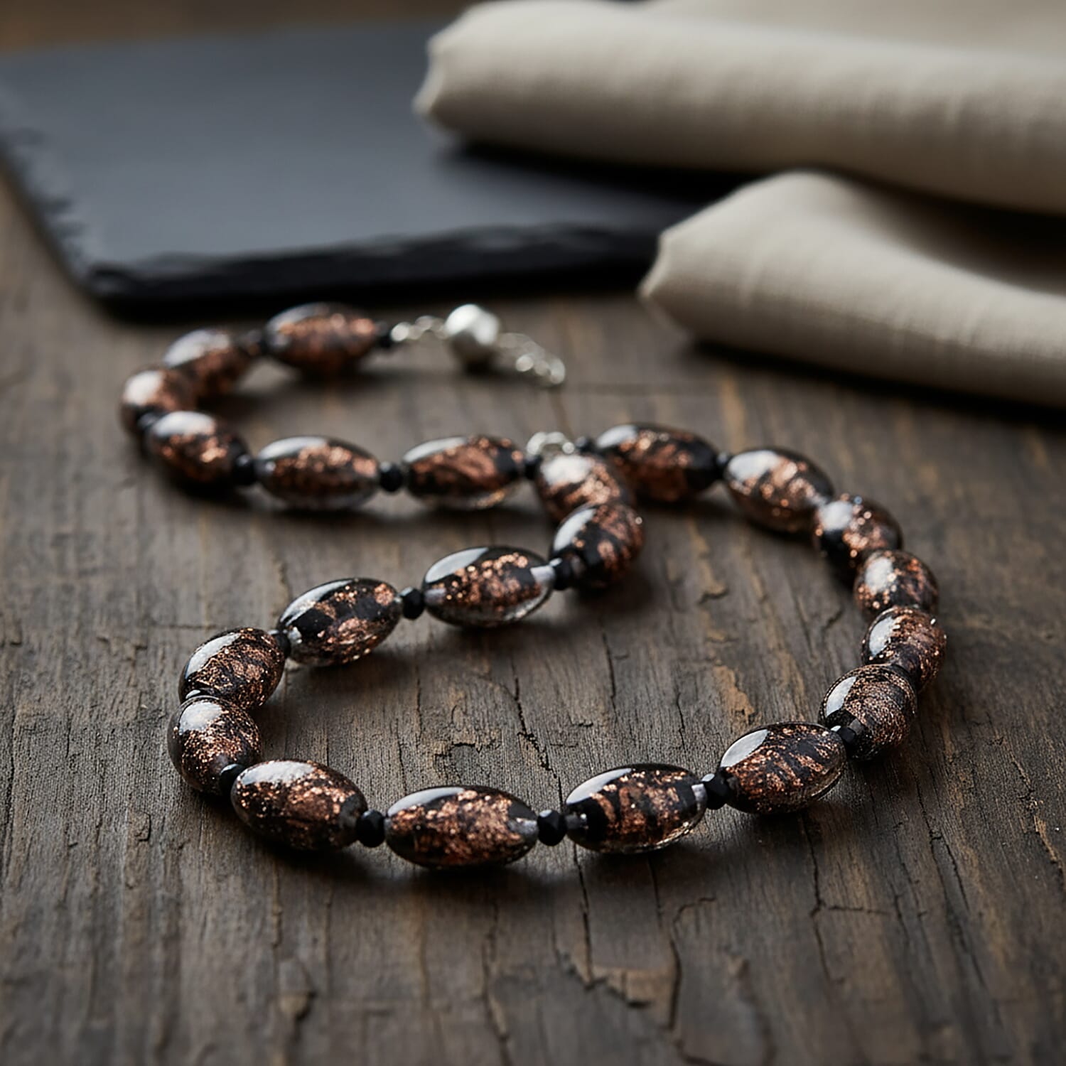 Black Colour Murano Style Glass & Black Glass Necklace (Size 20) Magnetic Clasp in Silver Tone