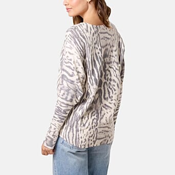 https://tjcuk.sirv.com/Products/82/7/8275292/QED-Animal-Print-Long-Sleeve-Jumper-Size-S-M-Stone_8275292_2.jpg?w=342&h=342