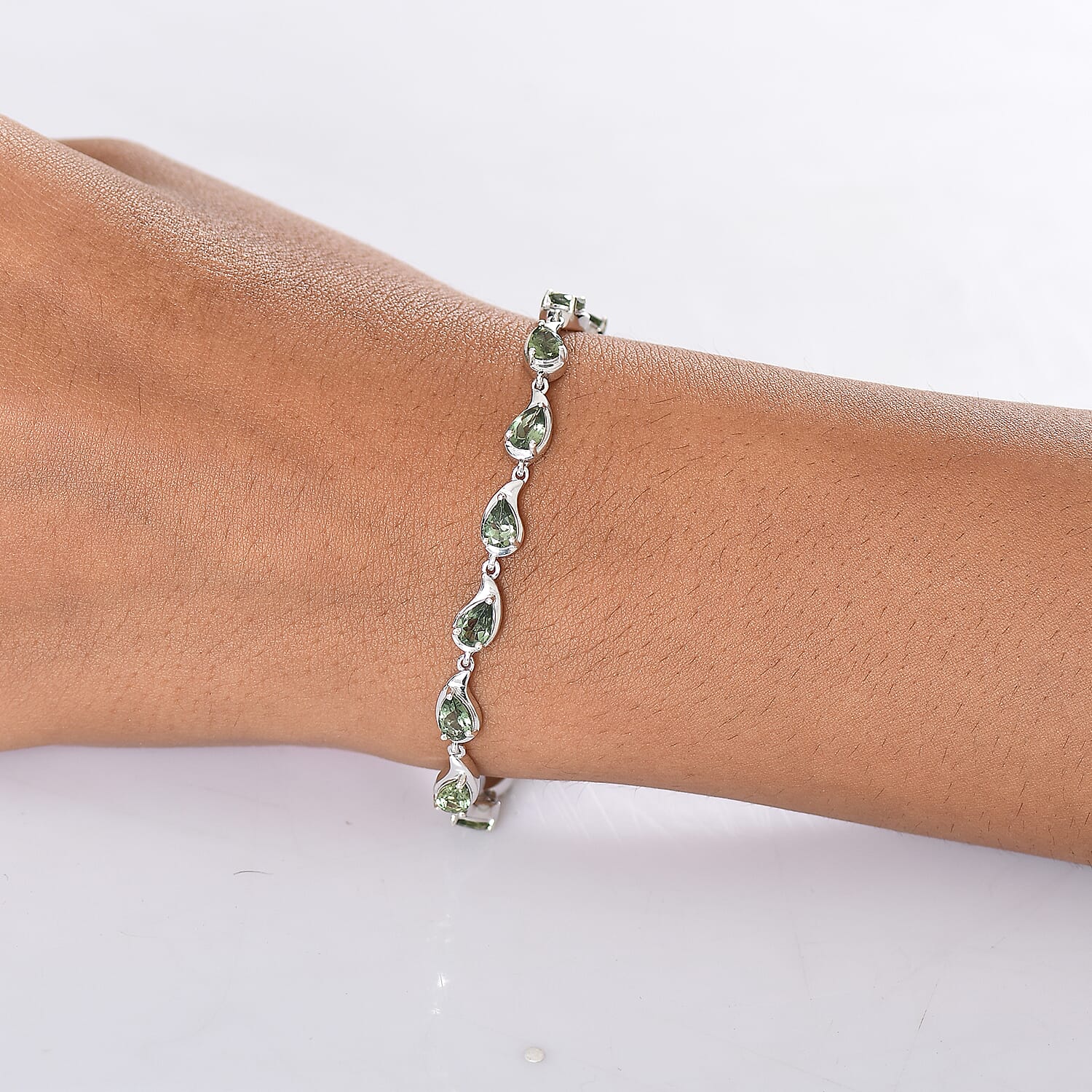 D'Joy Green Apatite Cluster Bracelet (Size 7.5) with T-Bar Clasp in Rhodium Overlay Sterling Silver 6.26 Ct, Silver Wt. 8.69 Gms.